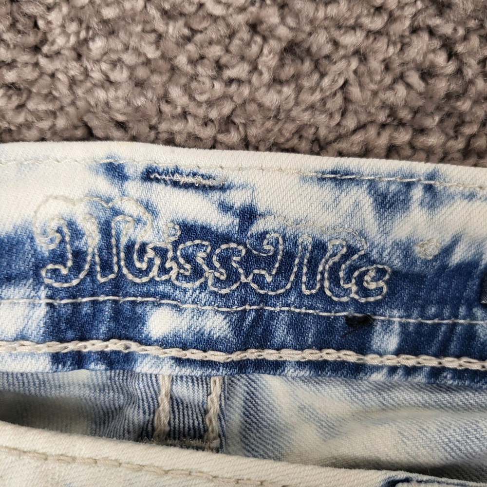 Miss Me Signature Shorts Women 29 Fits 31x3.5 Blue Lace Crystal Distressed Denim - Picture 7 of 10